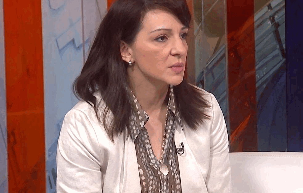 <span style='color:red;'><b>Marinika Tepić</b></span>: Vučić pustio Zobenicu da pobegne u Trst